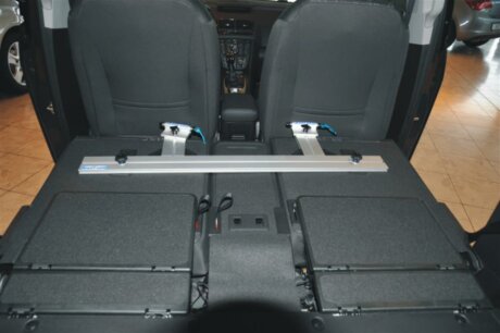 Innenraum-Fahrradtr&auml;ger Schiene (l=100cm) f&uuml;r die R&uuml;ckenlehnen-&Ouml;sen P2