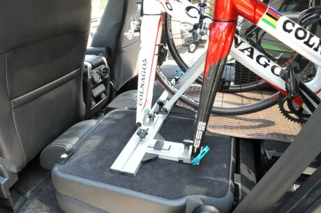 Fahrradtr&auml;ger Schiene L&auml;nge=100cm inkl. Befestigungsteile f&uuml;r die P2 Befestigungspunkte Abstand = 69cm