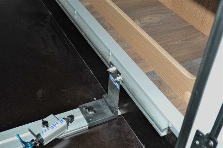 Fahrradtr&auml;ger Schiene f&uuml;r die Dethleffs Zurrschienen, Bodenh&ouml;he 14cm - 16cm