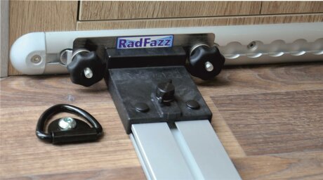 Fahrradtr&auml;ger RF-Schiene, L&auml;nge=120cm, an die Airline-Zurrschienen Bodenh&ouml;he 2,5cm - 3,5cm, P15