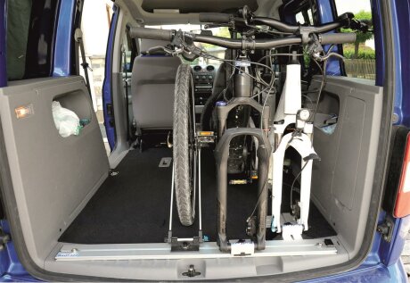Innenraum-Fahrradtr&auml;ger RF-Schiene L&auml;nge l=100cm; Befestigungspunkte P9 am Bodengewinde